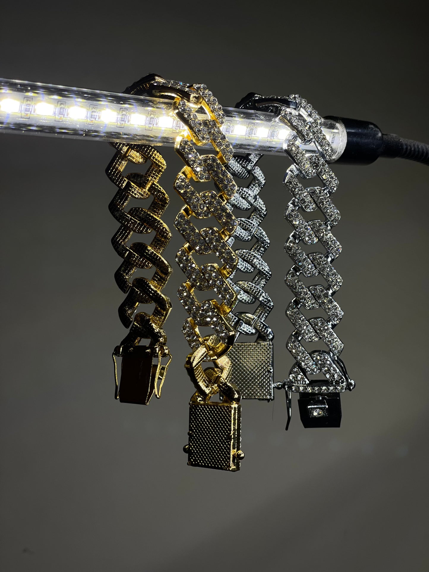 Iced Cuban Link Bracelets – Shine in Gold or Silver